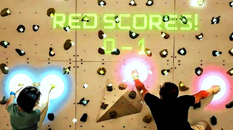 climbing wall platform