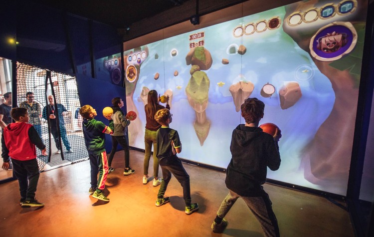 active gaming wall kids