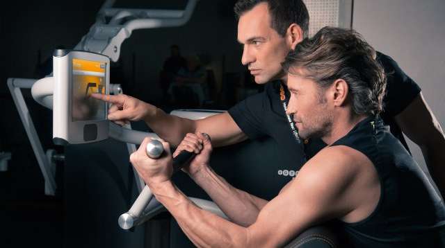 eGym Fitness Solutions Keep Gym Goers Engaged with Social Features