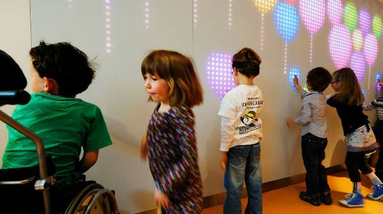 NYOYN's Interactive Wall of Light
